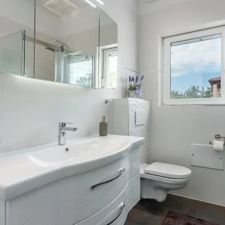 וילה Delijamo פורץ